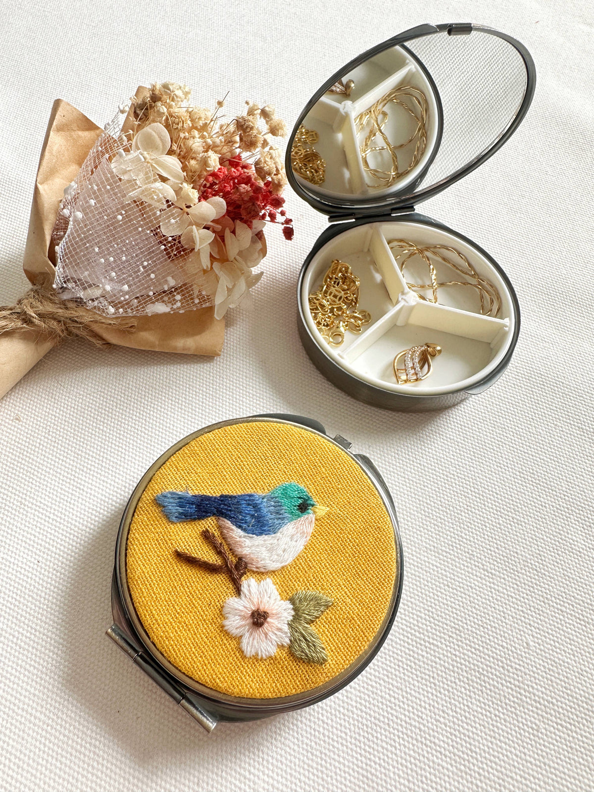 Floral Embroidered Round Jewelry Box - Large