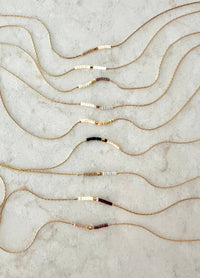 Minimalist Beaded Necklace "Arles" 