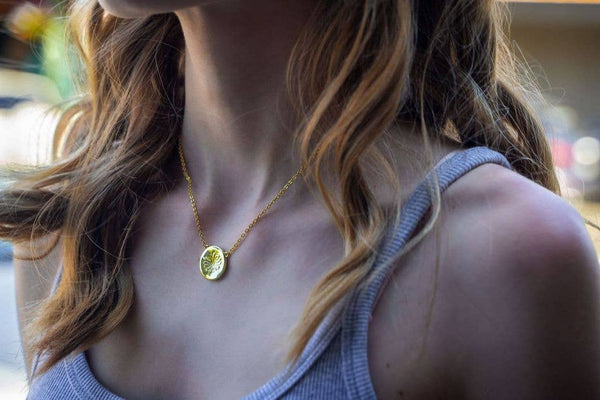 Flower Stamped Necklace - Gold