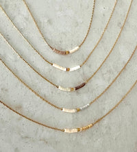 Minimalist Beaded Necklace "Arles" 
