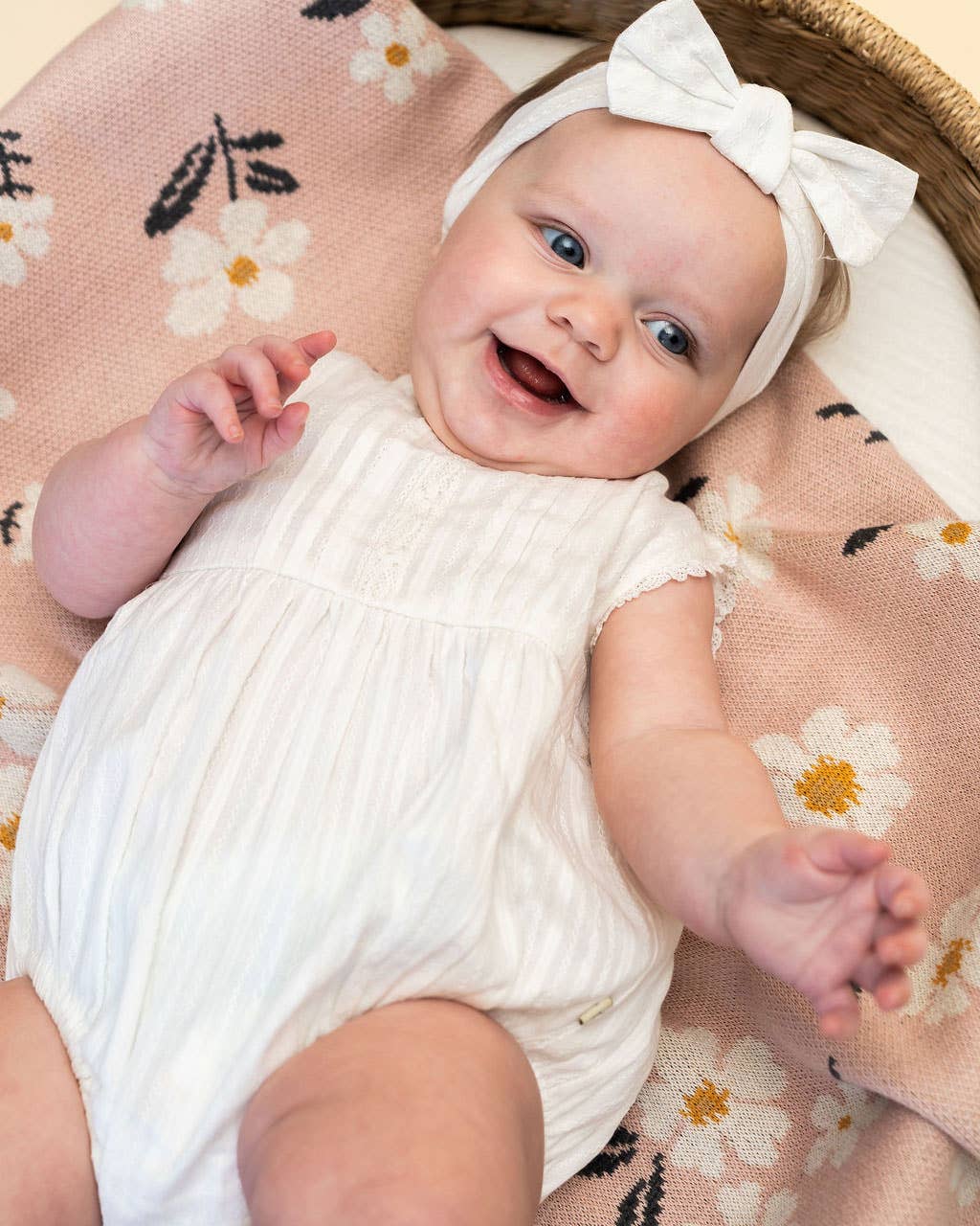 Daisy Floral - Organic Jacquard Sweater Knit Baby Blanket